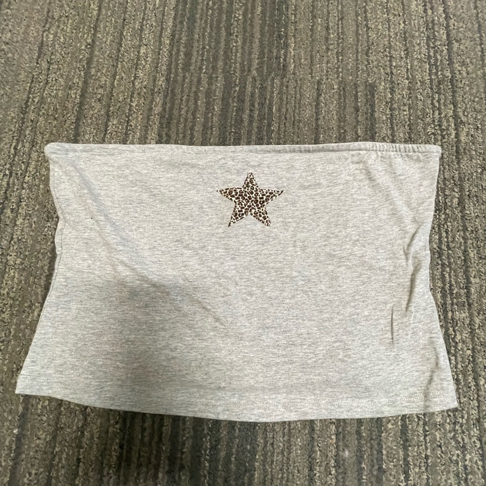 Grayson Threads Gray Top with Leopard Star